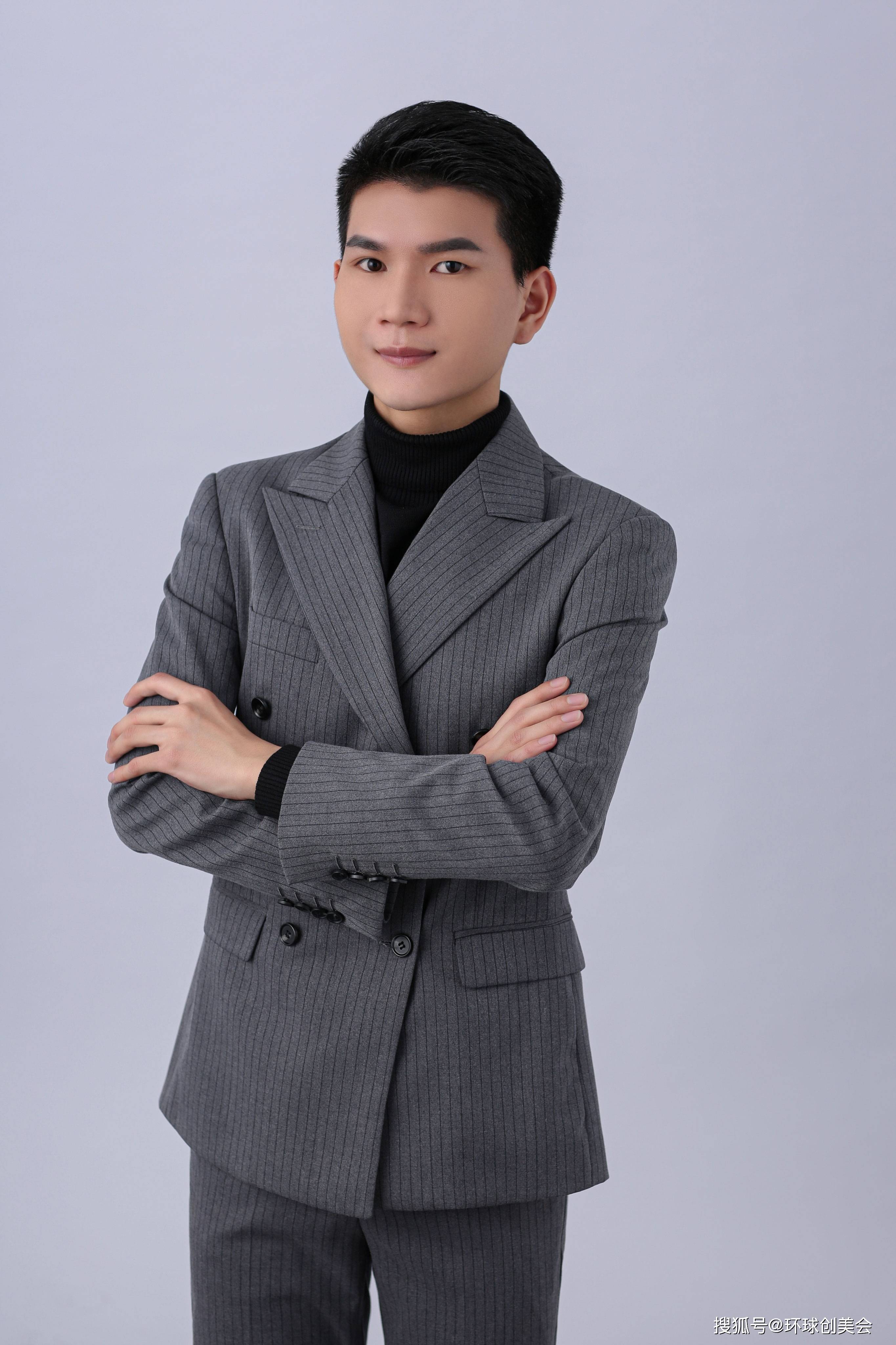 林皇辰跟组制片负责人